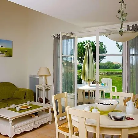 Hotel Peaceful Loire With Garden